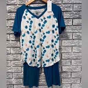 Teal and Cream Floral Women's Pajama Set